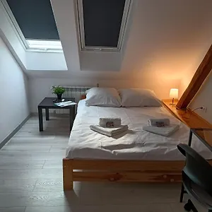 Sleep In Center , Cracovia Polonia